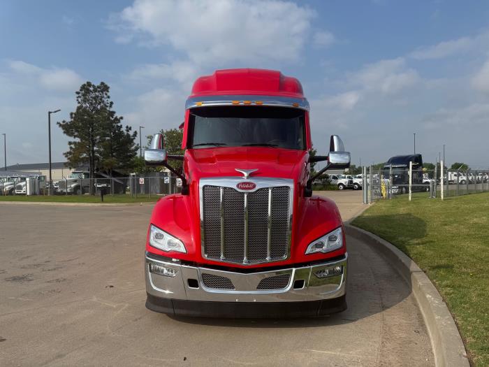 2026 Peterbilt 579-7