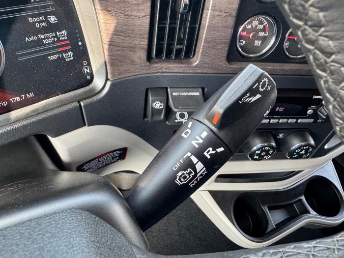 2026 Peterbilt 579-19