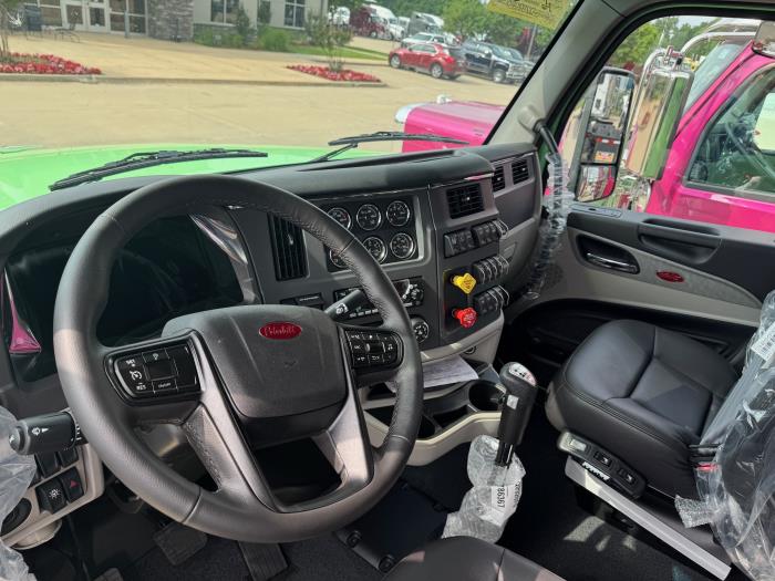 2026 Peterbilt 567-5