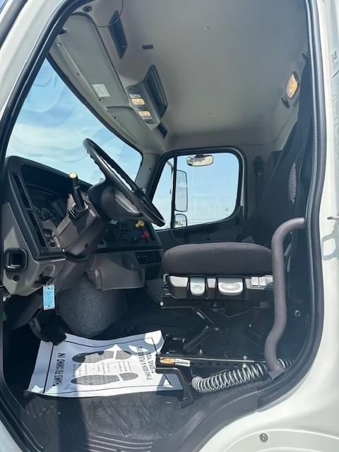 2023 Freightliner Business Class M2 112-4