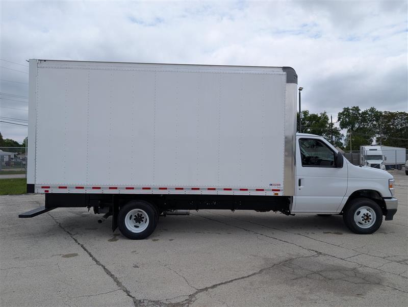 2026 Ford E-450 RWD Morgan Truck Body Box Van for sale #1859040 - photo 4