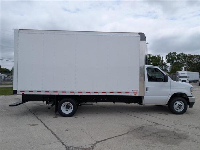 2026 Ford E-450-3