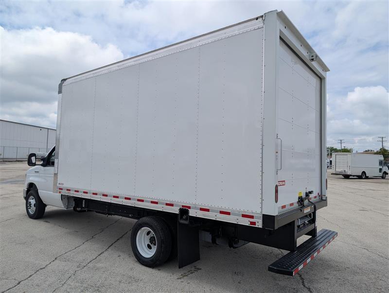 2026 Ford E-450 RWD Morgan Truck Body Box Van for sale #1859040 - photo 2