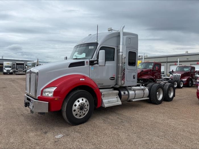 2019 Kenworth T880-1