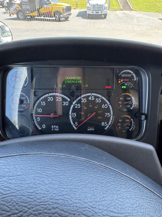 2020 Freightliner Business Class M2 106-13