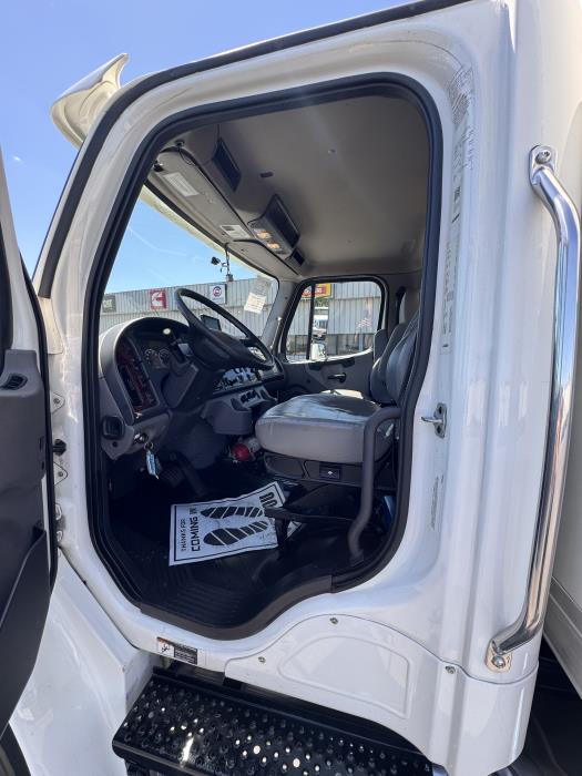 2020 Freightliner Business Class M2 106-11