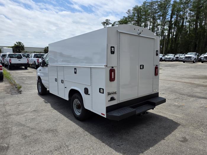 2026 Ford E-350-7