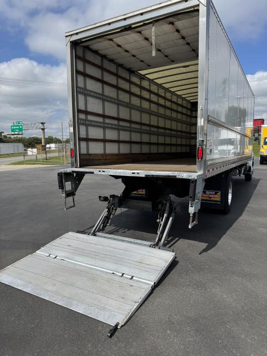 2019 Hino 268A-18
