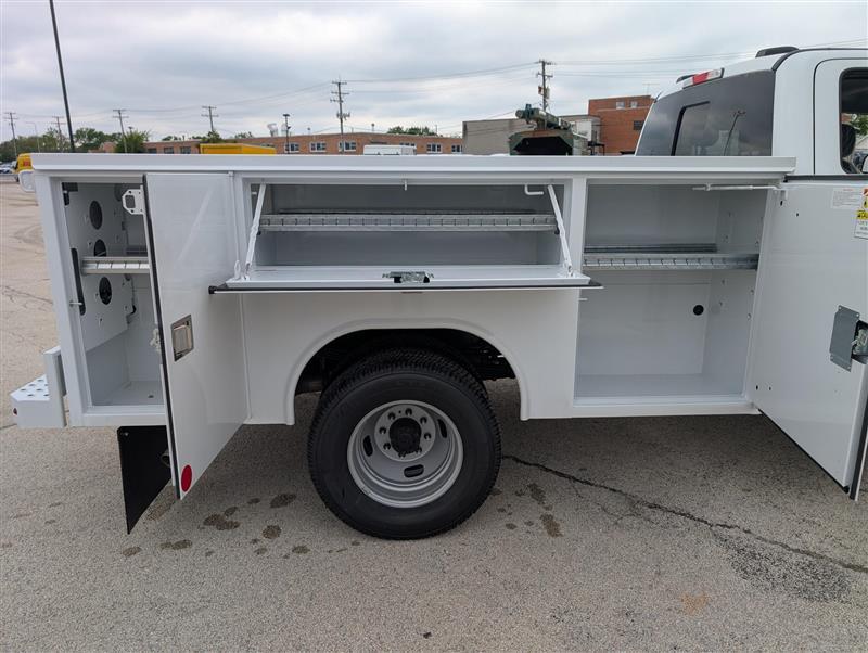 New 2025 Ford F-350 Crew Cab 4x4 Reading SLU108-DW 9' Service Truck for sale #1903013 - photo 6