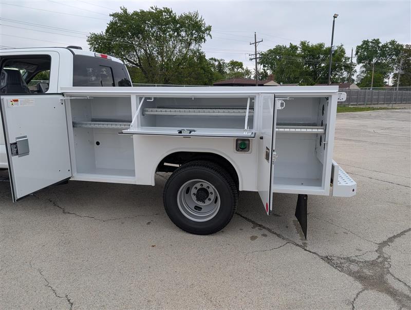 New 2025 Ford F-350 Crew Cab 4x4 Reading SLU108-DW 9' Service Truck for sale #1903013 - photo 7