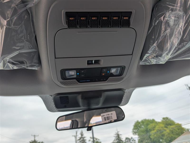 New 2025 Ford F-350 Crew Cab 4x4 Reading SLU108-DW 9' Service Truck for sale #1903013 - photo 19