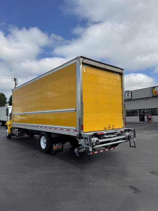 2019 Hino 268A-3