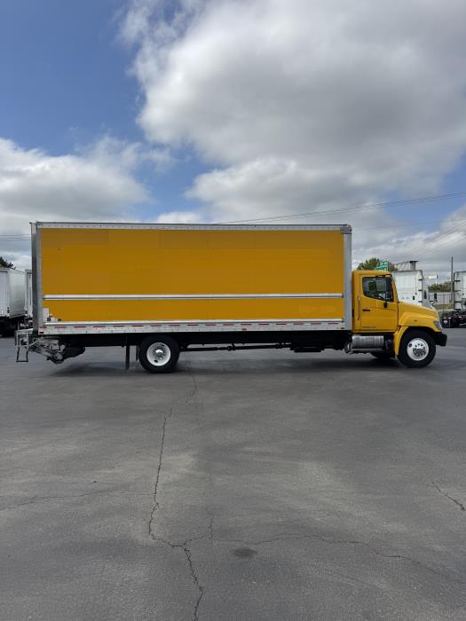 2019 Hino 268A-6