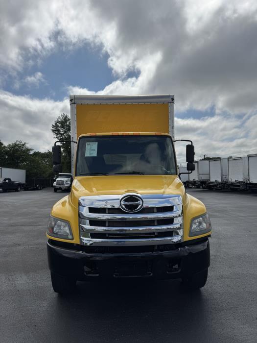 2019 Hino 268A-8
