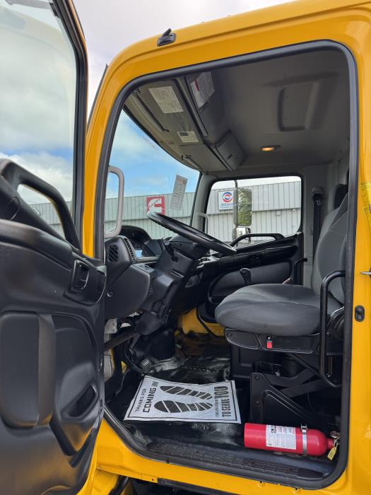 2019 Hino 268A-12