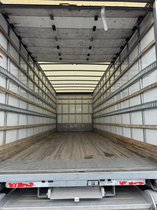 2019 Hino 268A-16