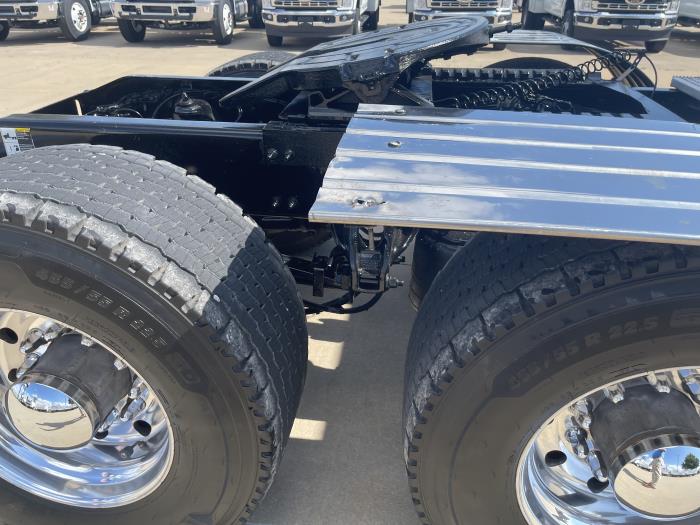 2019 Peterbilt 389-6