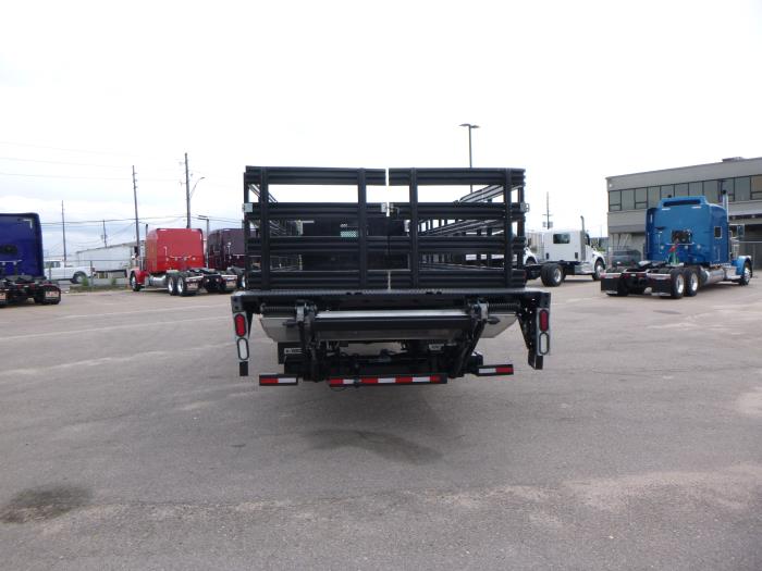 2018 Ford F-650-6