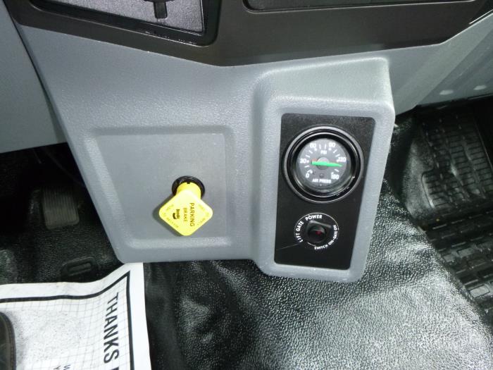 2018 Ford F-650-25
