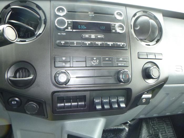 2018 Ford F-650-27