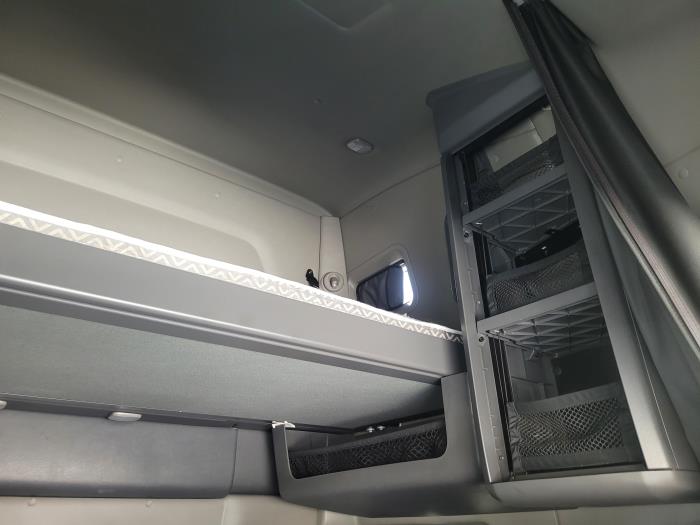 2022 International LT625-23