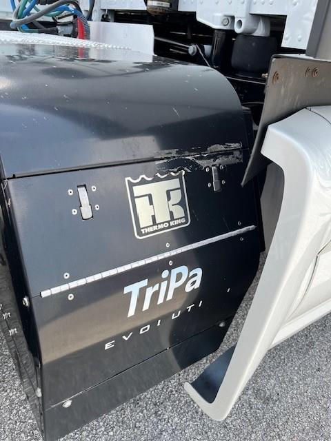 2022 Peterbilt 579-8