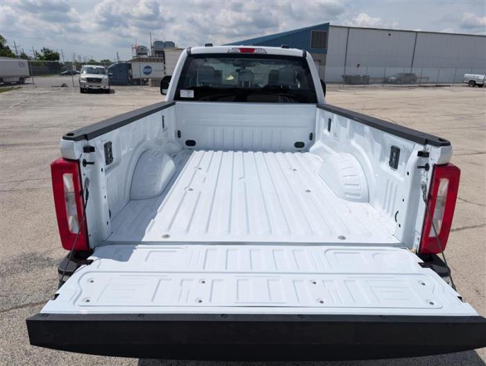 2025 Ford F-250-9