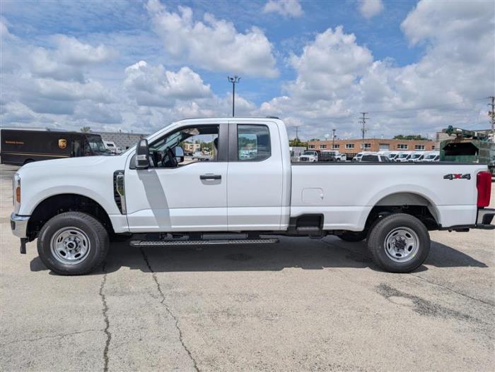 2025 Ford F-250-2