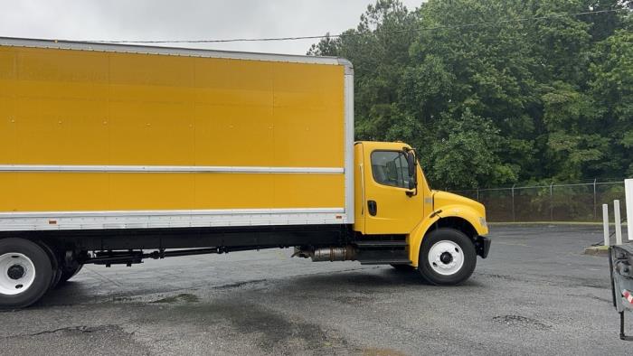 2019 Freightliner Business Class M2 106-6