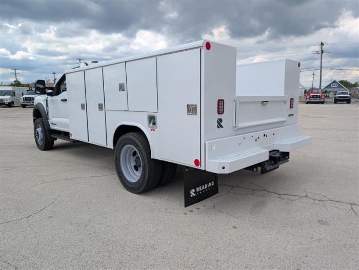 2024 Ford F-600-6