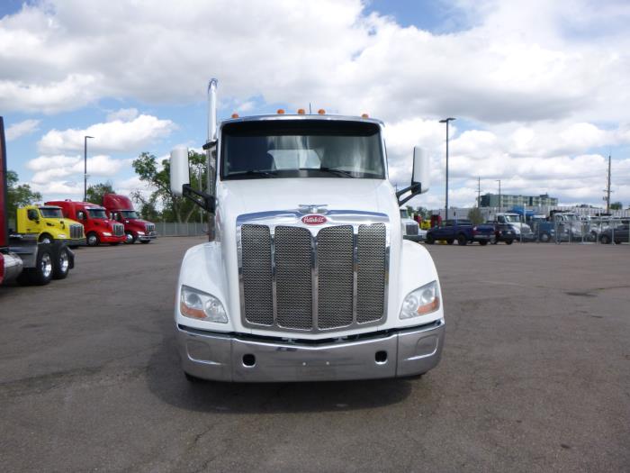 2018 Peterbilt 579-3