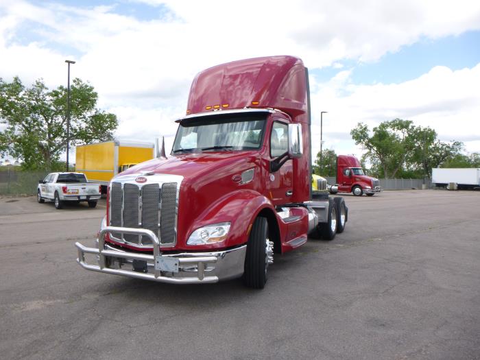 2022 Peterbilt 579-1