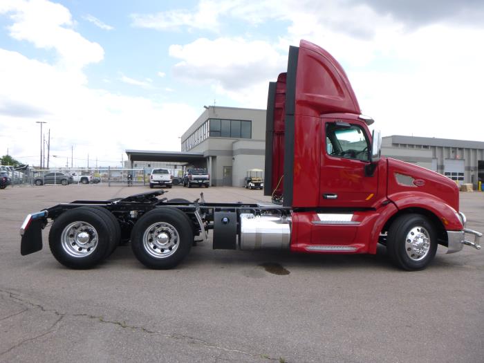 2022 Peterbilt 579-7