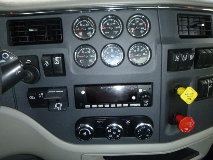 2022 Peterbilt 579-12