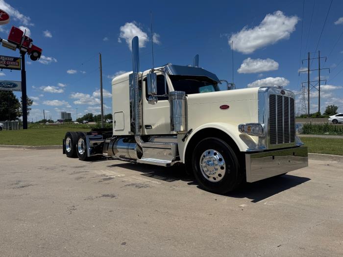 2026 Peterbilt 589-4