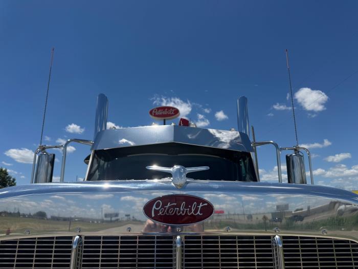2026 Peterbilt 589-8