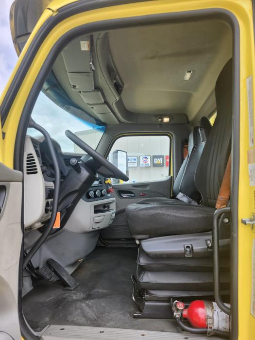 2021 Peterbilt 579-5