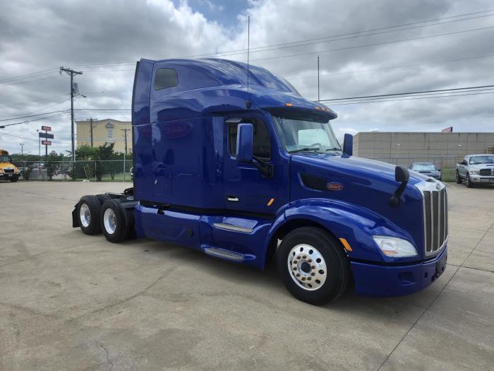 2022 Peterbilt 579-5