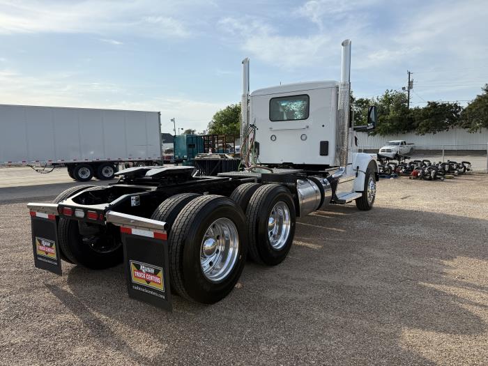 2026 Peterbilt 567-8