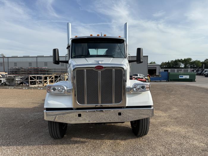 2026 Peterbilt 567-12
