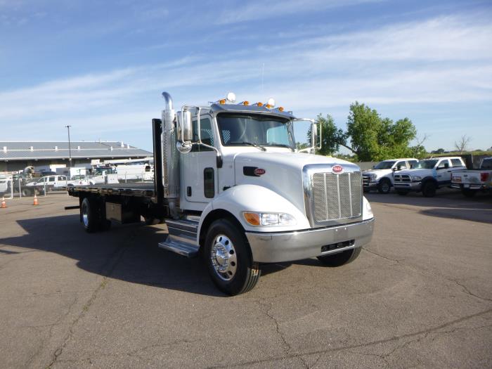 2020 Peterbilt 337-2