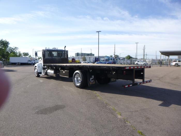 2020 Peterbilt 337-5