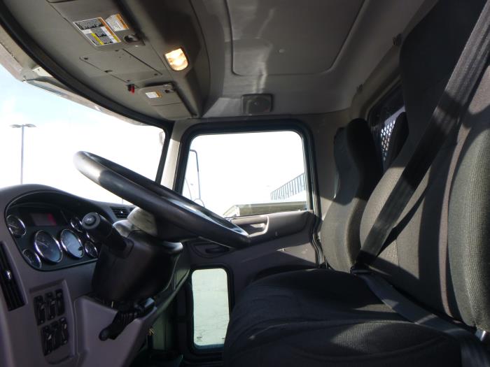 2020 Peterbilt 337-16