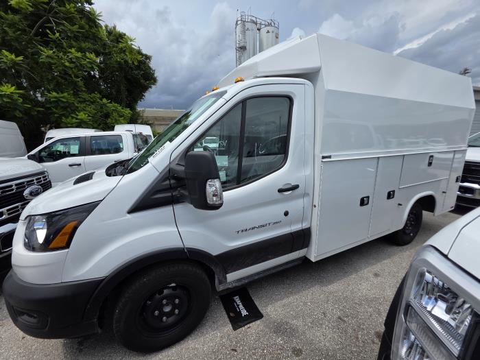 2024 Ford Transit-350-8