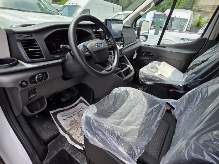 2024 Ford Transit-350-15