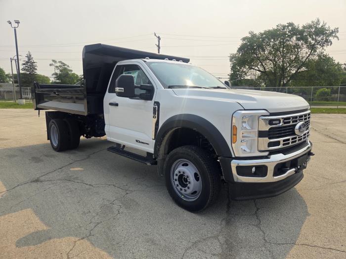 2025 Ford F-550-4