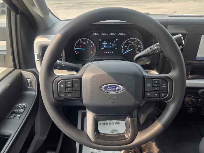 2025 Ford F-550-16