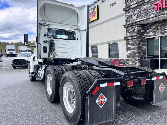 2026 International LT625-10