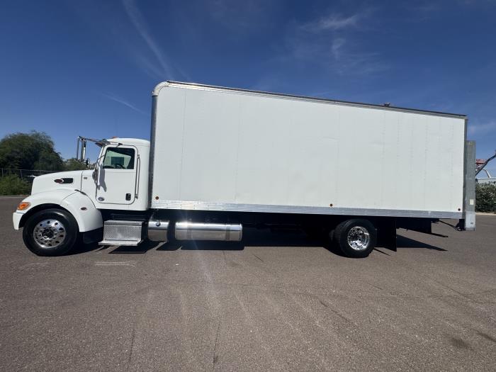 2019 Peterbilt 337-2