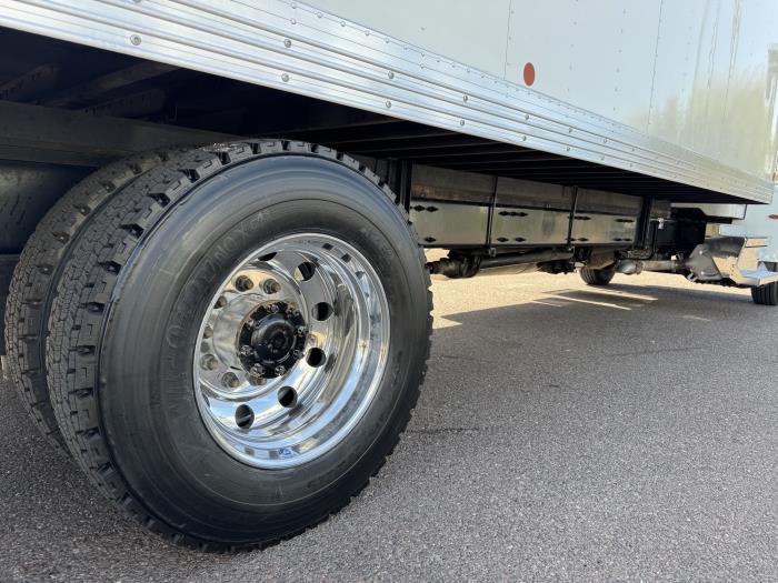 2019 Peterbilt 337-12